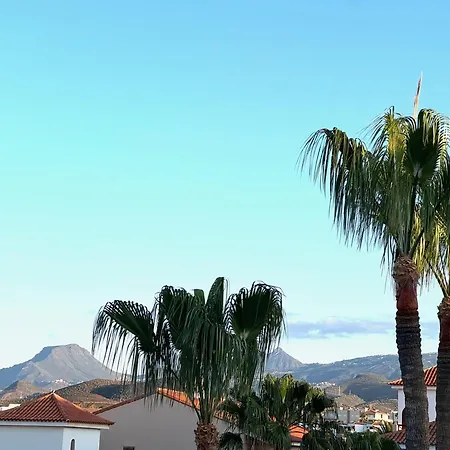 アパート Albatros Oasis Park Ocean, Teide View, Heated Swimming Pool サンミゲル・デ・アボナ